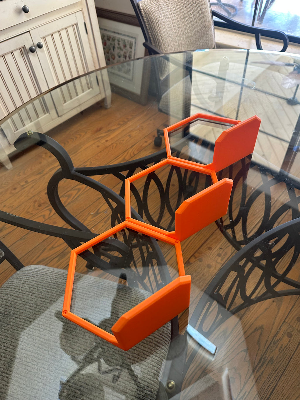 3D Printed Hex Wall Shelf – Stylish Display for Collectibles, Models & Decor