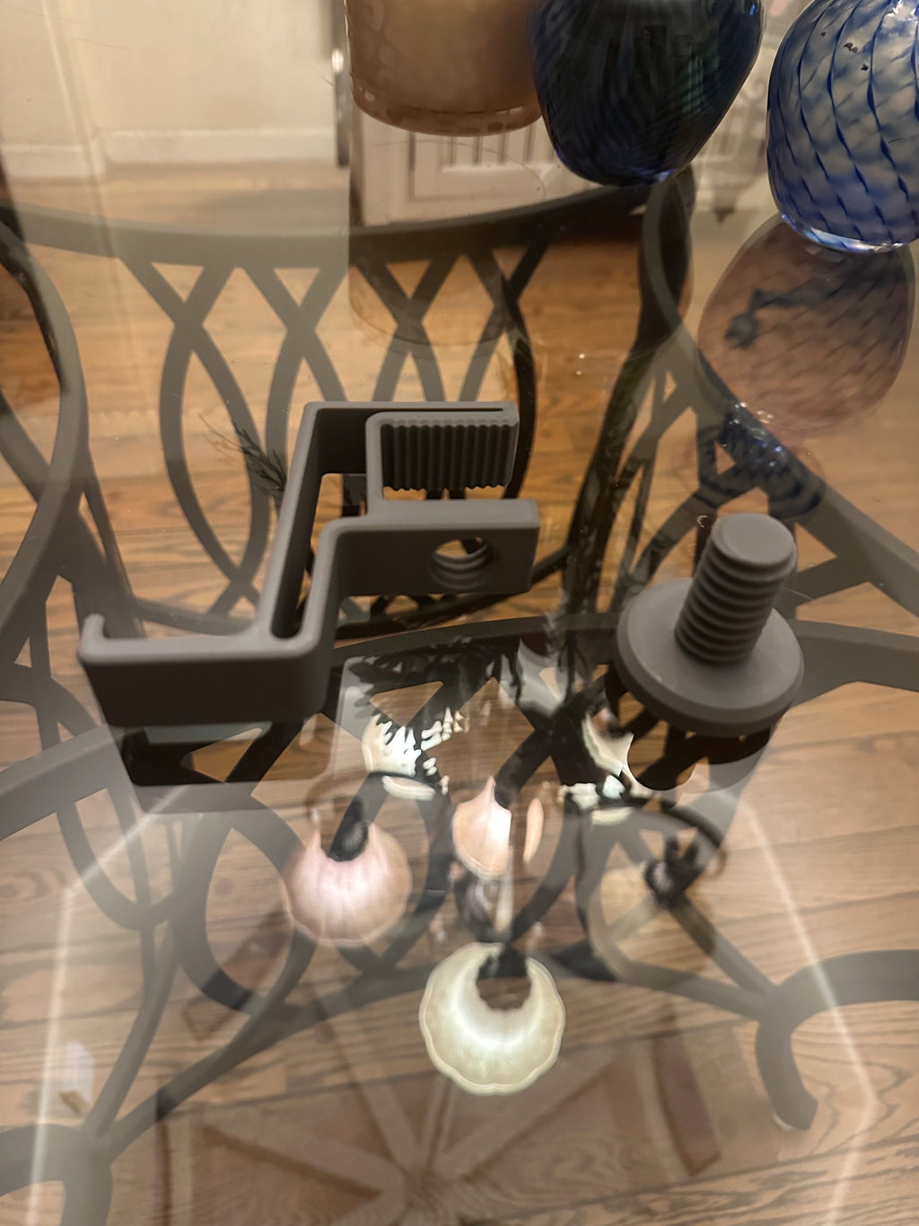 Minimalist Headset Hanger – Desk-Mounted Headphone Holder | Gaming, Studio & Desk Organization