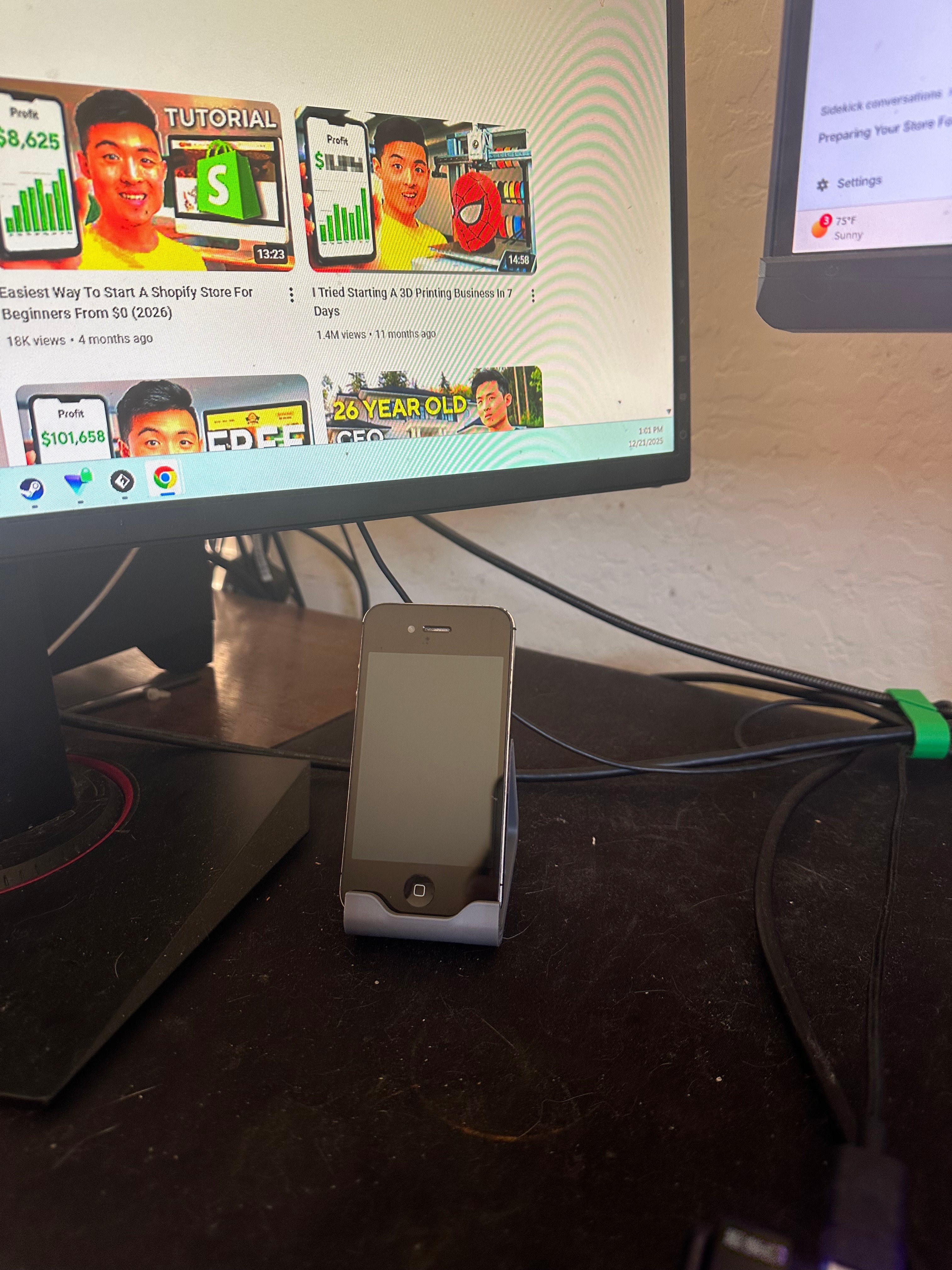 Minimalist 3D Printed Phone Stand | Desk Phone Holder | Hands-Free Smartphone Dock | Modern Cable-Friendly Phone Cradle