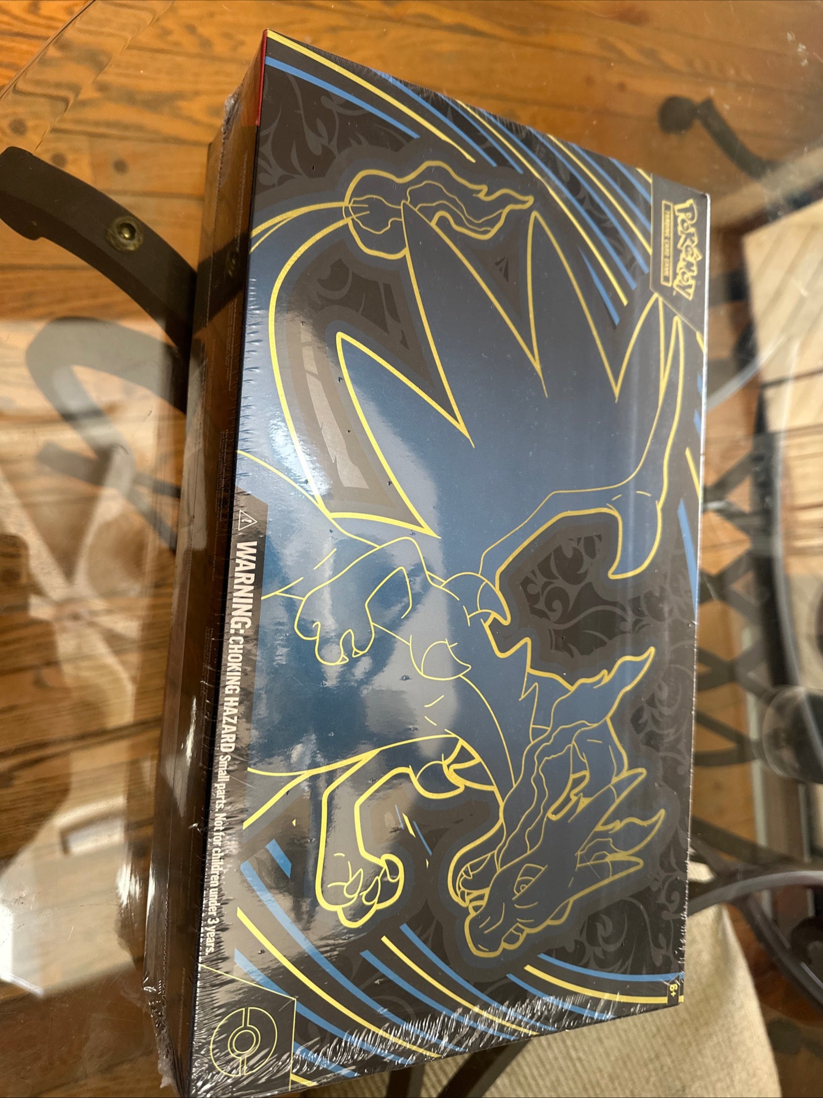 Pokémon TCG: Mega Charizard X ex Ultra-Premium Collection